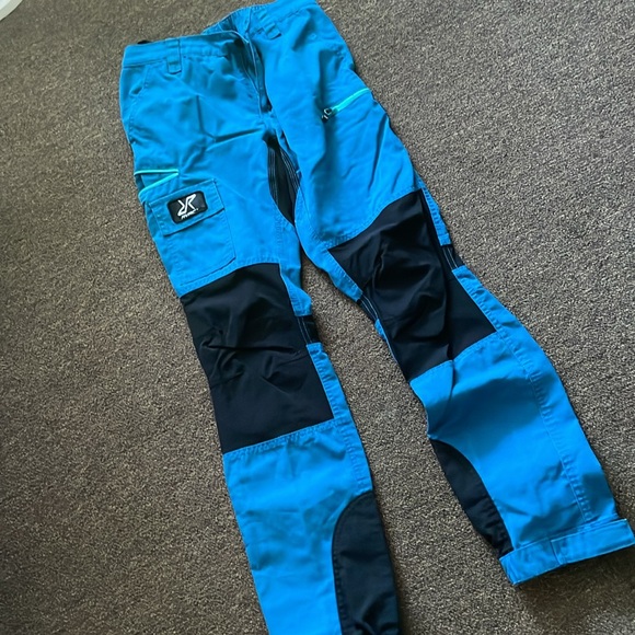 Revolution Race size small - Picture 2 of 3